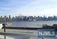 6050 Boulevard E #2h