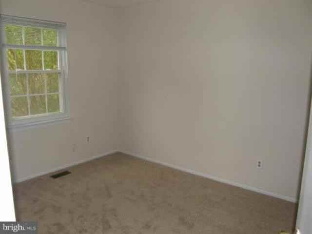 5607 Bluebeard Ct - Photo 3 of 6