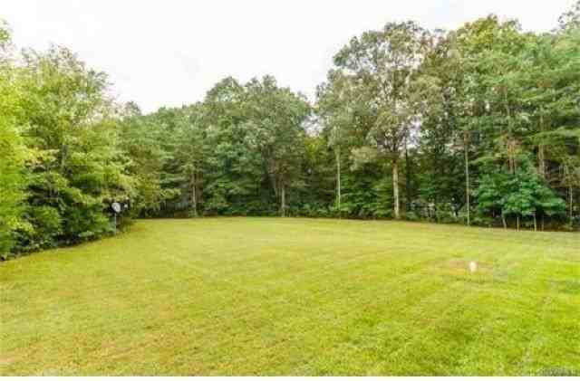 88 Dailey Ln - Photo 3 of 6