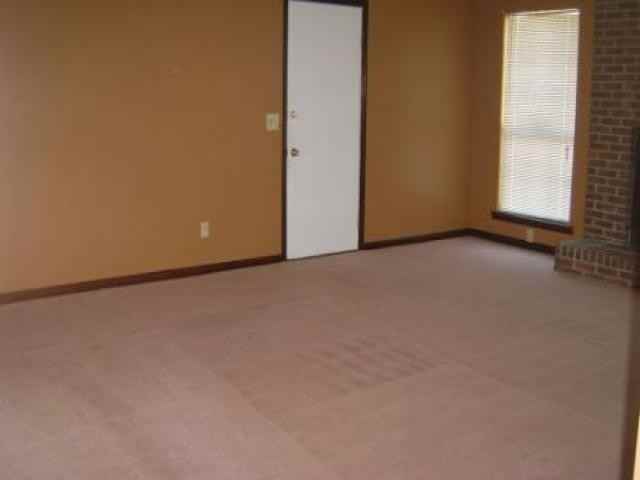 129 Cherri Dr - Photo 2 of 6