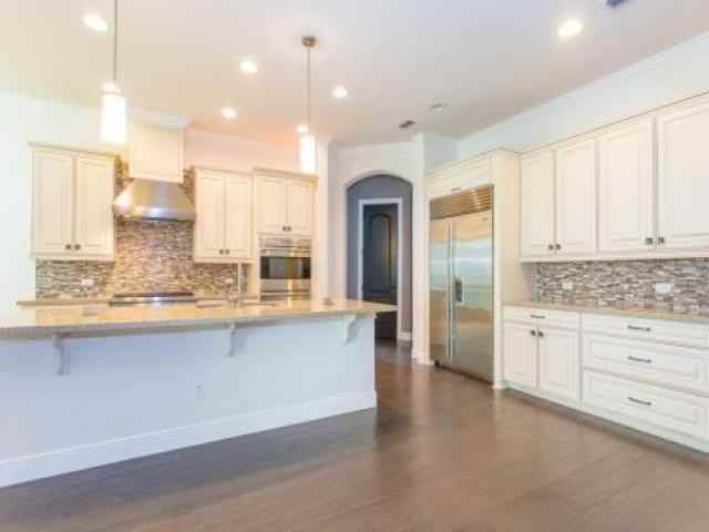 1849 Harland Park Dr - Photo 2 of 6