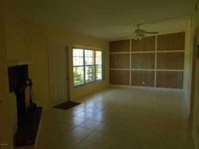 216 S 14th St - Photo 3 of 6