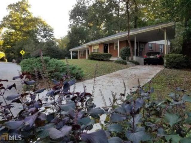 628 Montgomery Ferry Dr NE - Photo 2 of 6