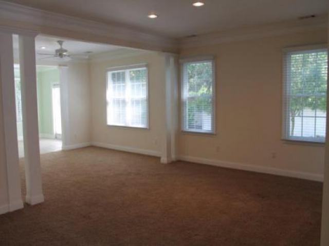 355 Lantern Walk - Photo 2 of 6