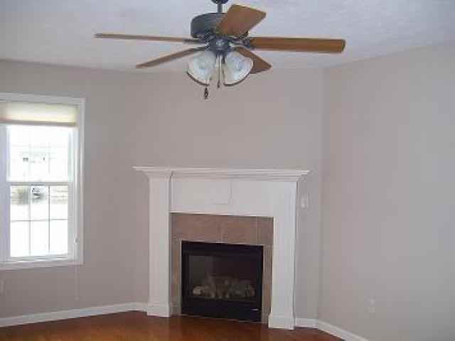 607 Buoy Ct - Photo 2 of 6