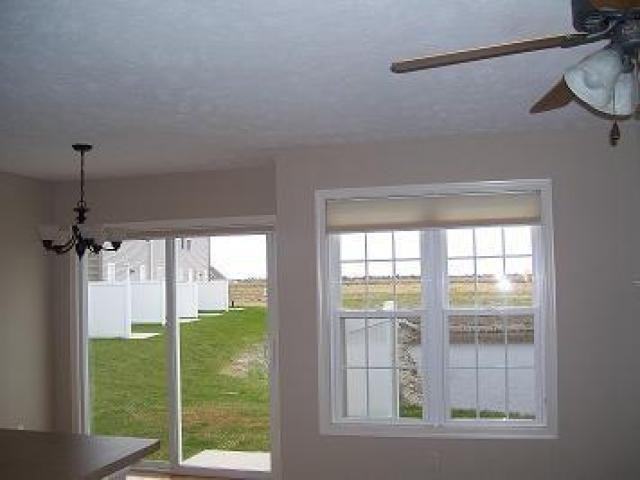 607 Buoy Ct - Photo 3 of 6