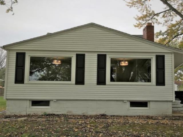 106 Castle Ln - Photo 2 of 6