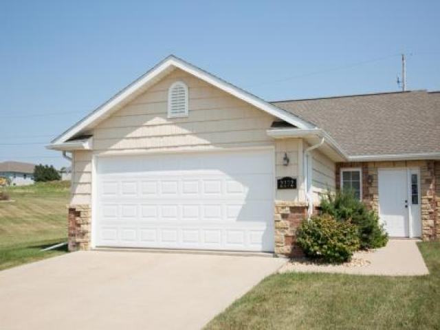 2272 Fawn View Dr - Photo 2 of 6