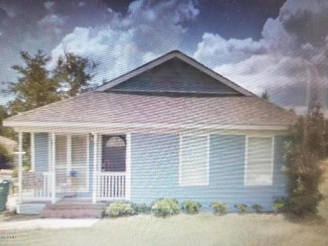 19810 Brighton Dr - Photo 2 of 4