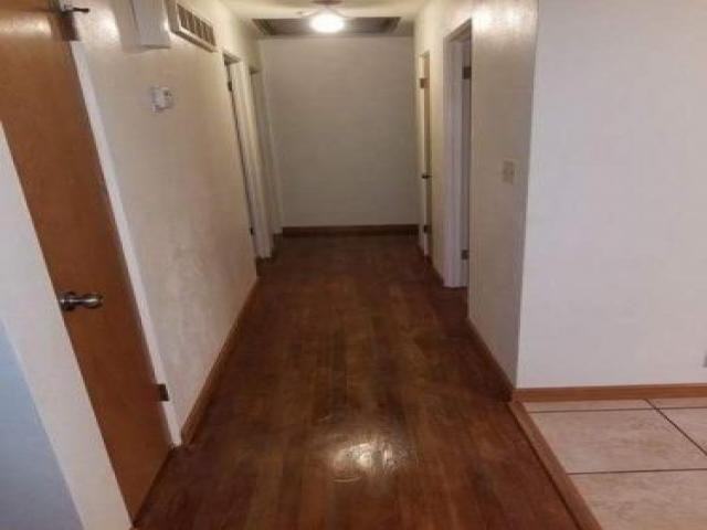 1621 Menard Dr - Photo 2 of 6