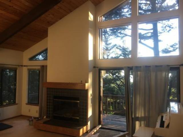 7755 Skyline Blvd - Photo 2 of 6
