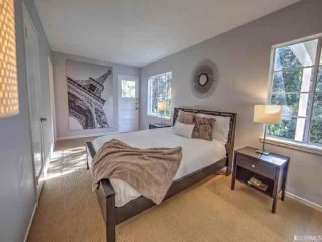 109 St James Dr - Photo 2 of 6