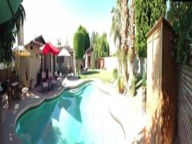 1099 S Hereford Ave - Photo 2 of 6