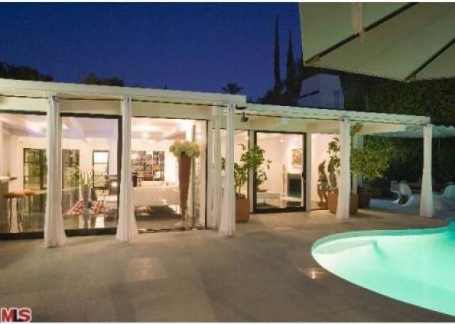 2328 San Ysidro Dr - Photo 3 of 6