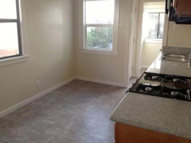 7215 Holly St - Photo 3 of 6