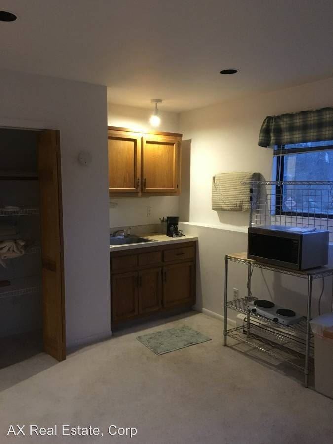 9 Sunset Dr - Photo 2 of 6