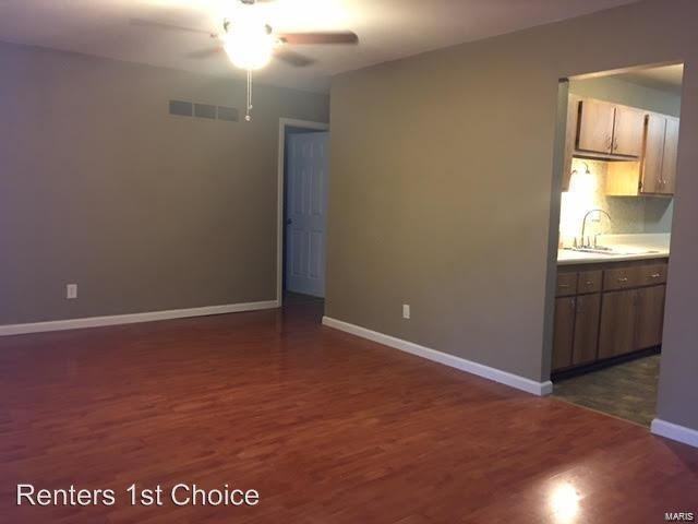 1066 Sunridge Trail S - Photo 2 of 11