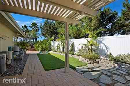 2466 Calle Aquamarina - Photo 3 of 24