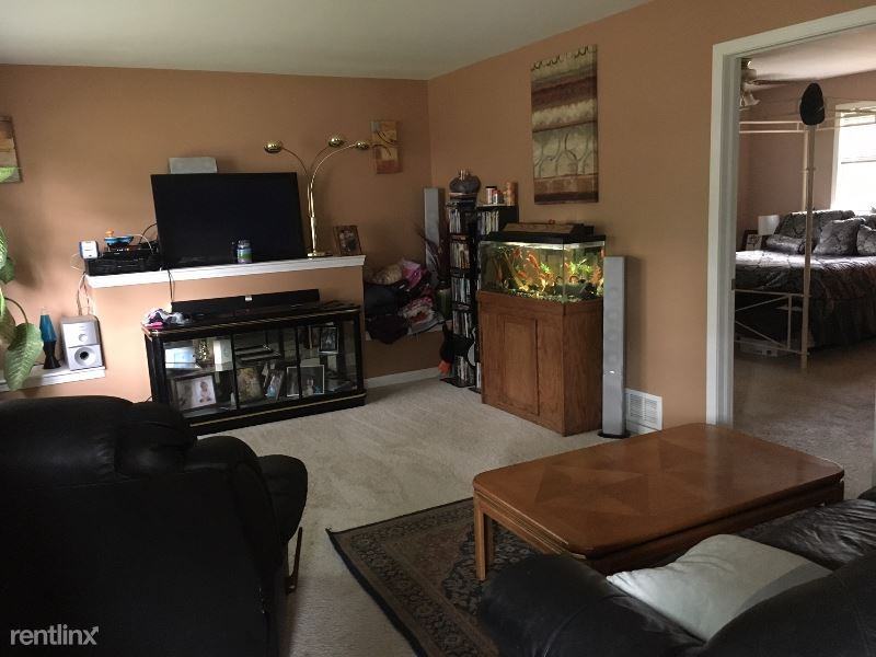 16262 S Seymour Rd - Photo 3 of 9