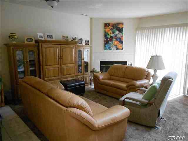 298 Prairie Ct - Photo 2 of 19