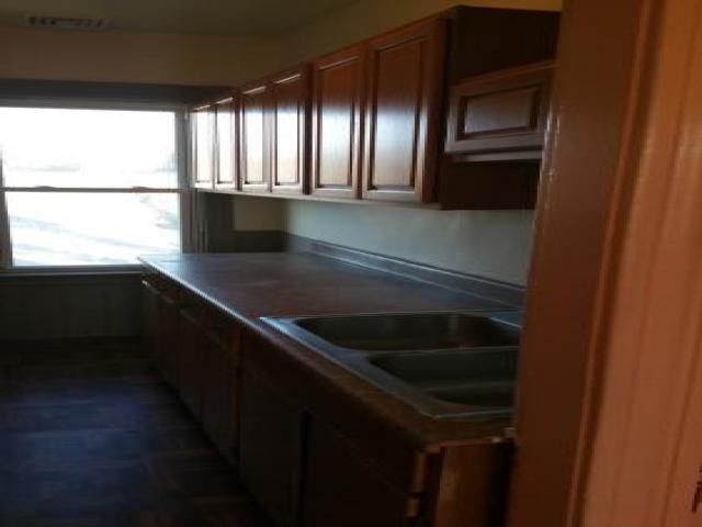 34 Parker St - Photo 3 of 6