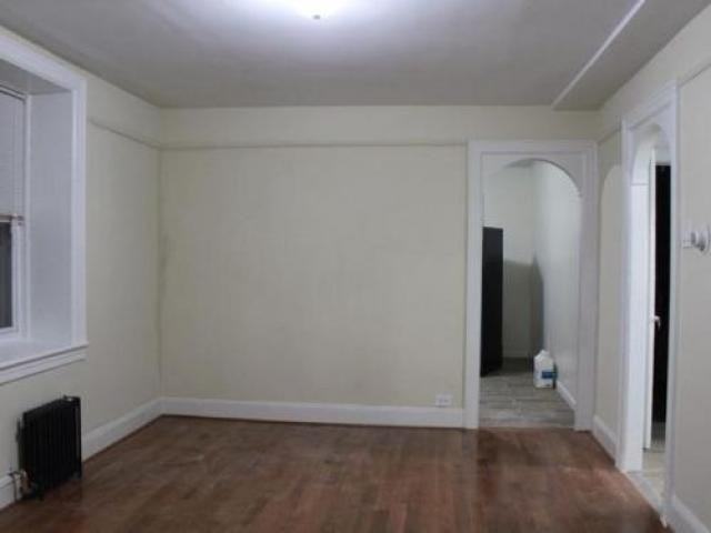 2901 Paine St - Photo 3 of 6