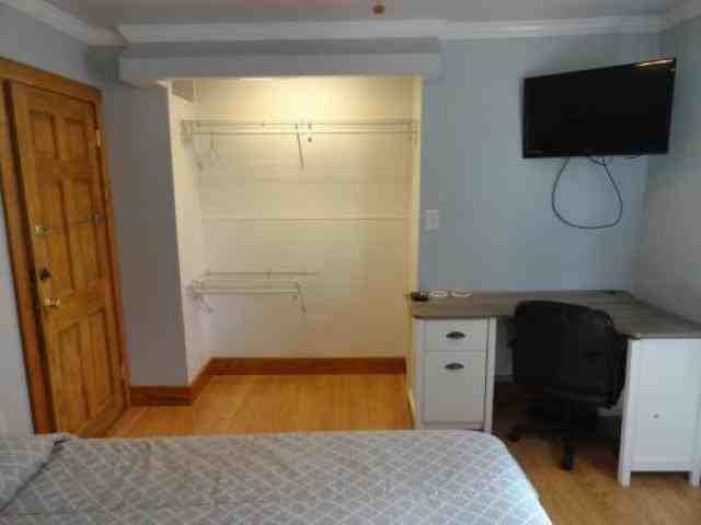 96 Foster St - Photo 3 of 6