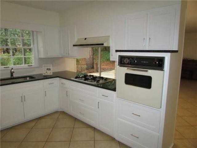 1080 Angelo Ct NE - Photo 3 of 5