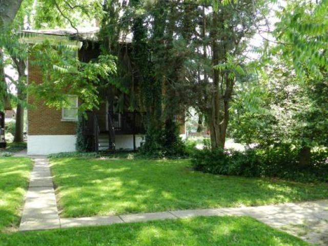 2201 Wrocklage Ave - Photo 2 of 6