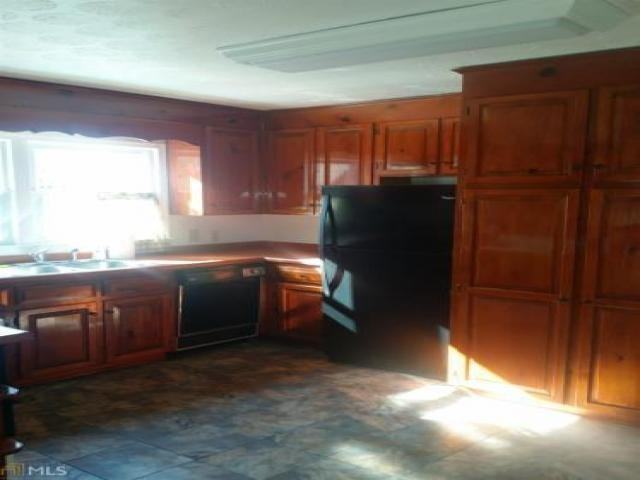 678 Milford Rd - Photo 2 of 6