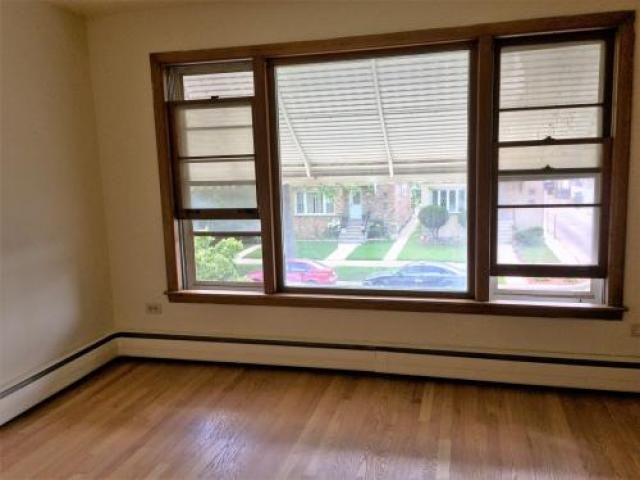 7115 S Lawndale Ave - Photo 2 of 6