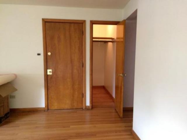 7115 S Lawndale Ave - Photo 3 of 6