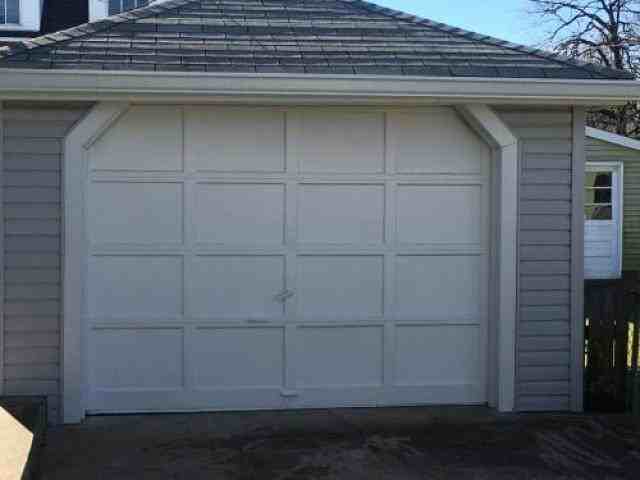 1095 Windermire St - Photo 2 of 6