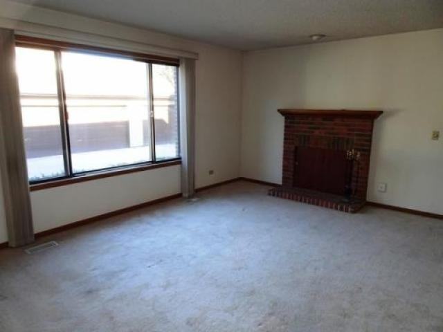 265 S Harrison St - Photo 2 of 6