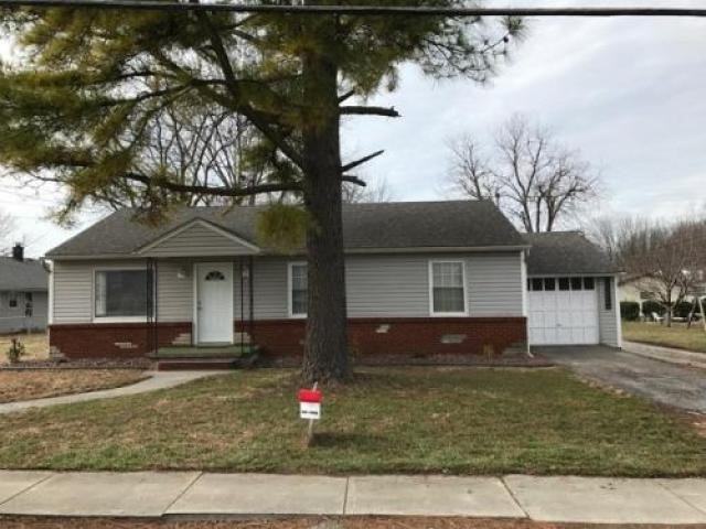 205 N 3rd St - Photo 2 of 6