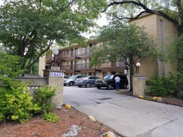 14427 Halsted St - Photo 2 of 6