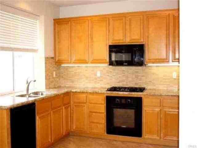 28004 Greenlawn Cir - Photo 2 of 6