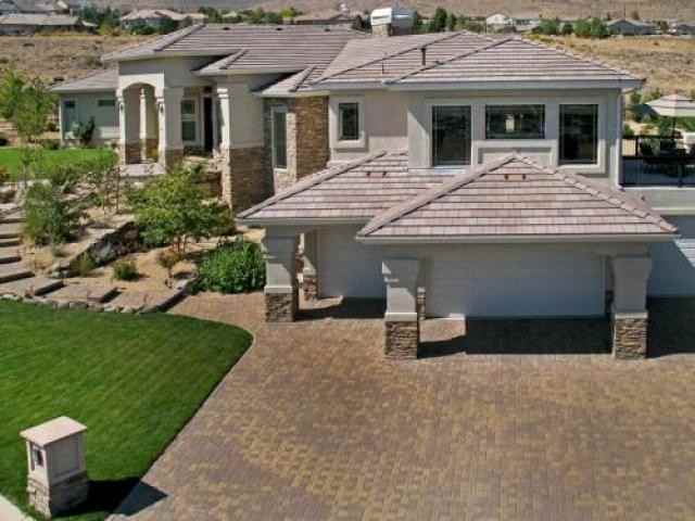 3463 Nambe Dr - Photo 2 of 6