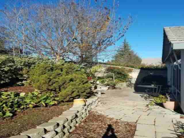 501 Cobblestone Ct - Photo 2 of 3