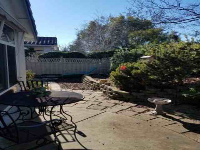 501 Cobblestone Ct - Photo 3 of 3