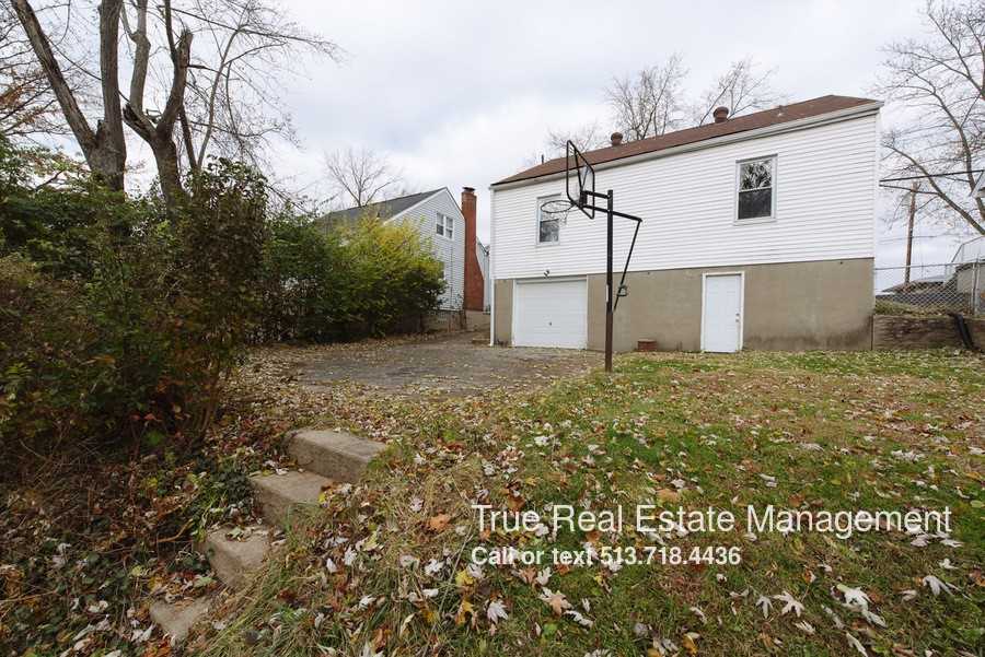 214 Sunset Dr - Photo 2 of 23