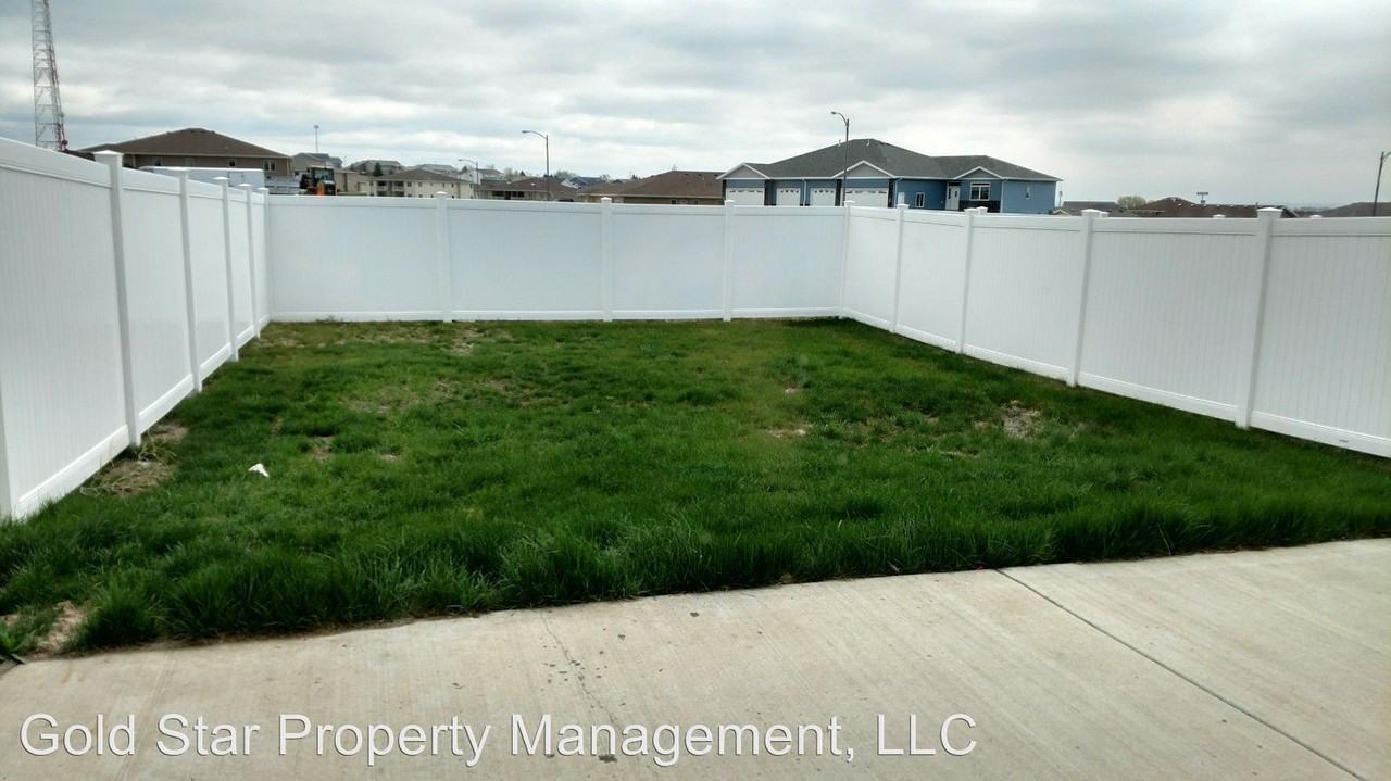 4011 Normandy St - Photo 2 of 5