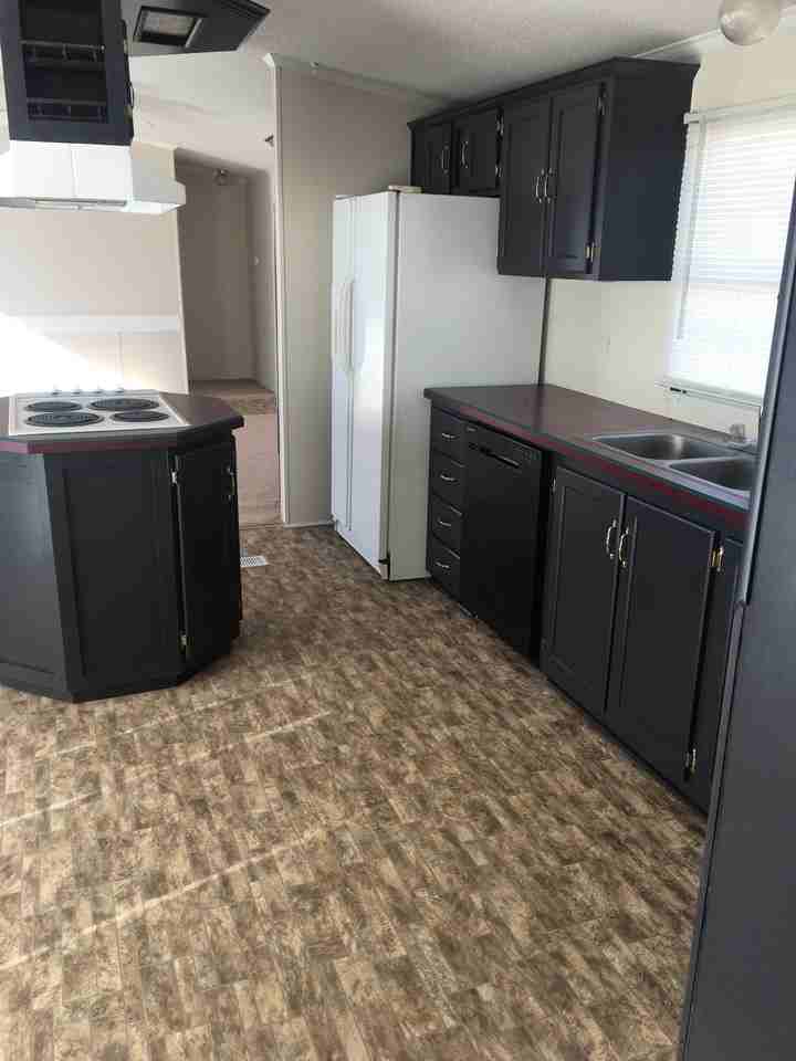 816 Boswell Rd - Photo 3 of 11