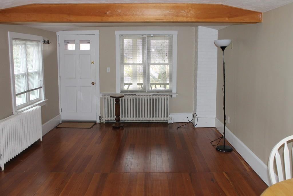 187 S Main St #b - Photo 3 of 6