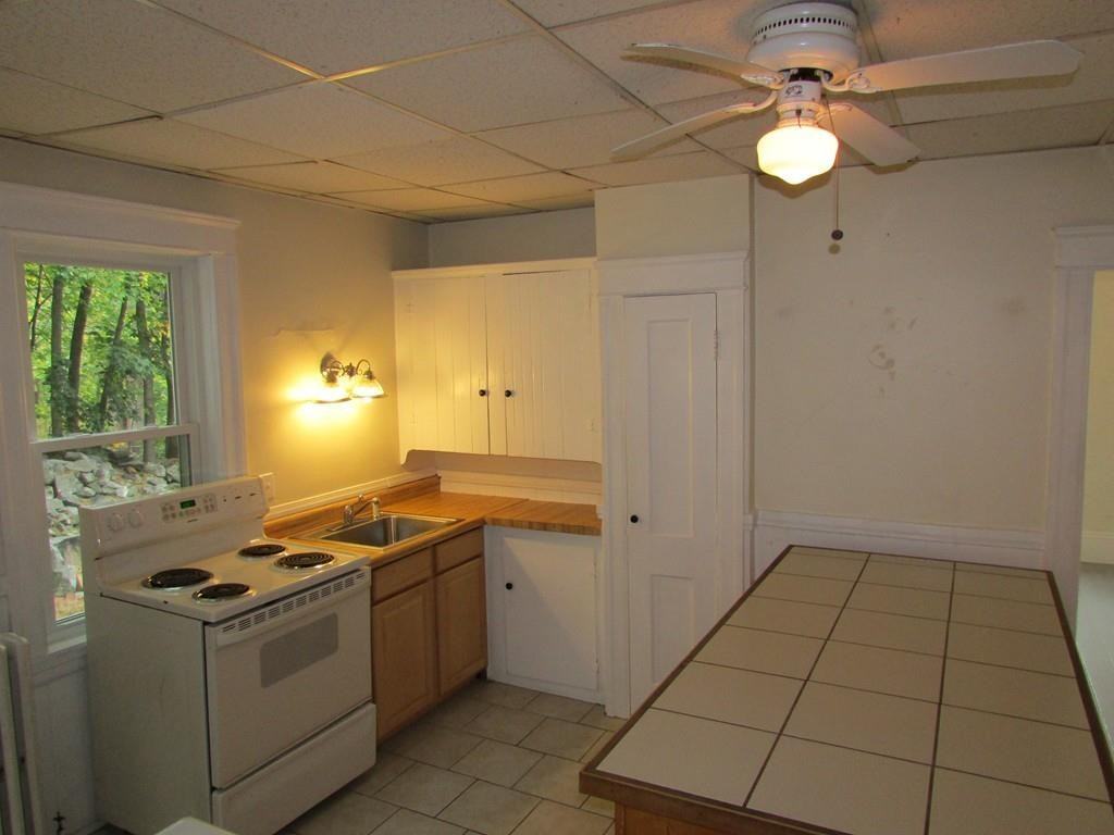 3A B Park Hill Ave #b - Photo 3 of 16