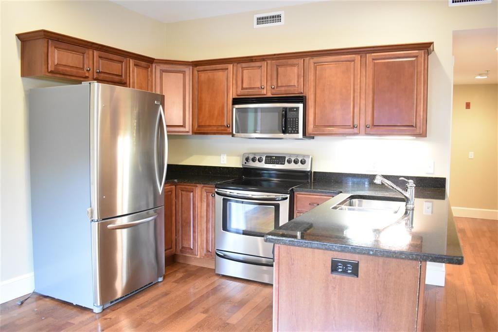 7 Chester Rd #102 - Photo 3 of 22