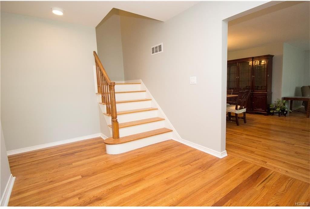 22 Old Orchard Rd - Photo 2 of 20