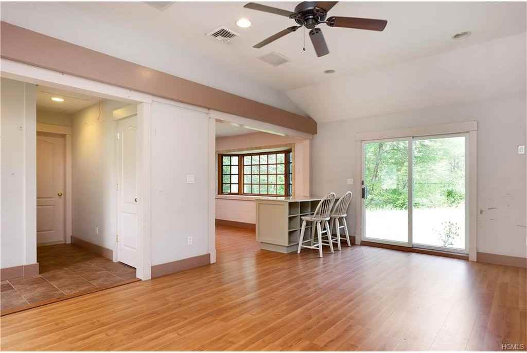 221 Oscawana Lake Rd - Photo 3 of 13