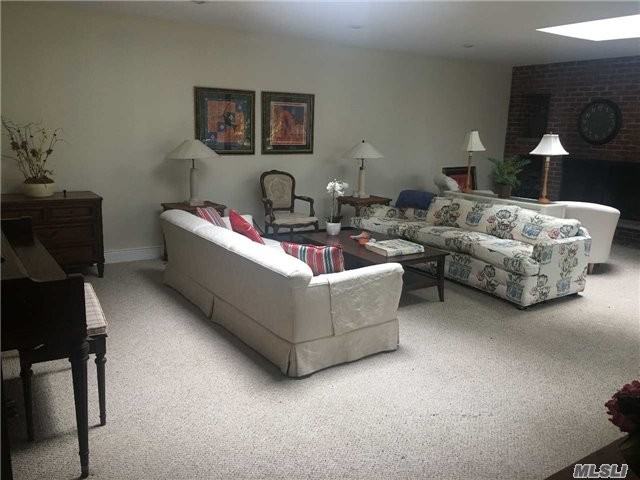 326 Centre Island Rd - Photo 2 of 14