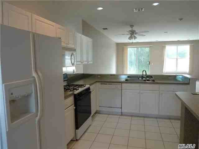 201 Windward Ct N - Photo 3 of 15